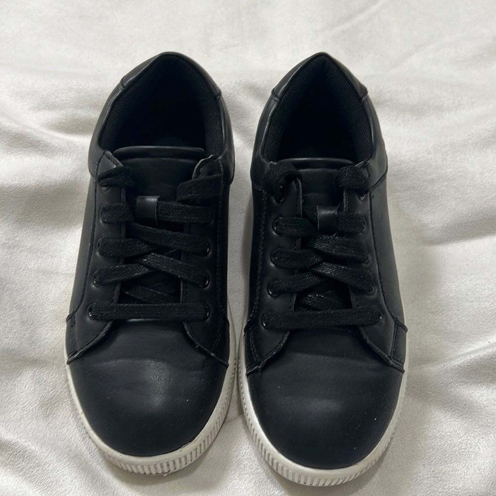 Boys clack shoes
